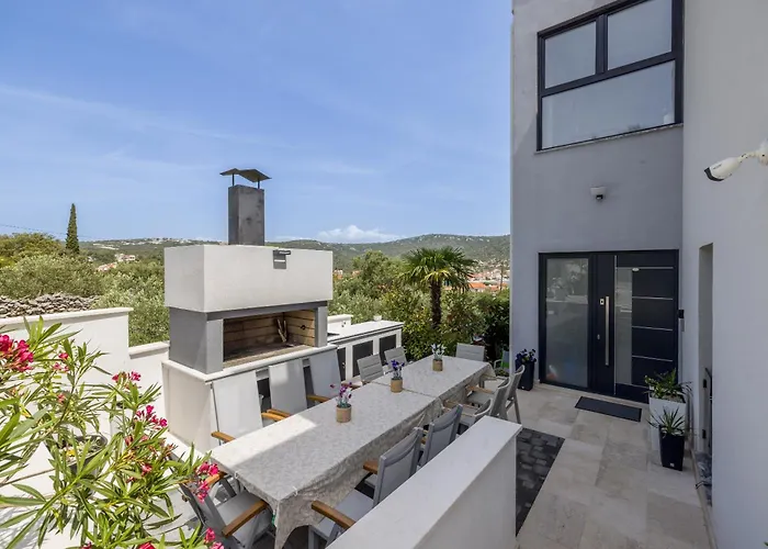 Villa Todo With Heated Pool And Jacuzzi