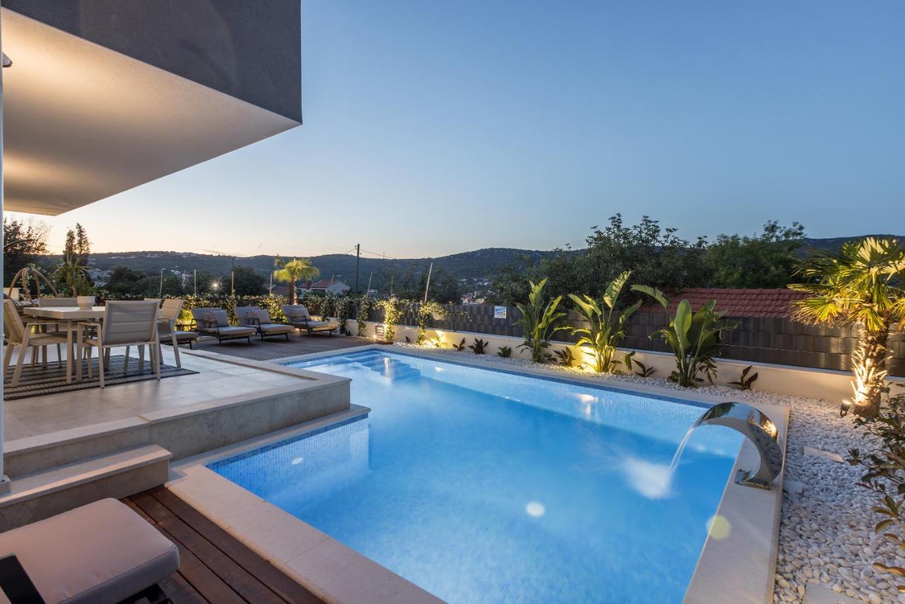 Willa Todo With Heated Pool And Jacuzzi *