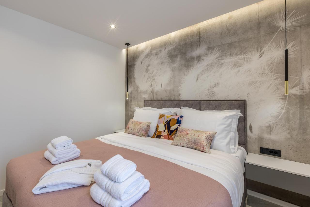 Todo With Heated Pool And Jacuzzi